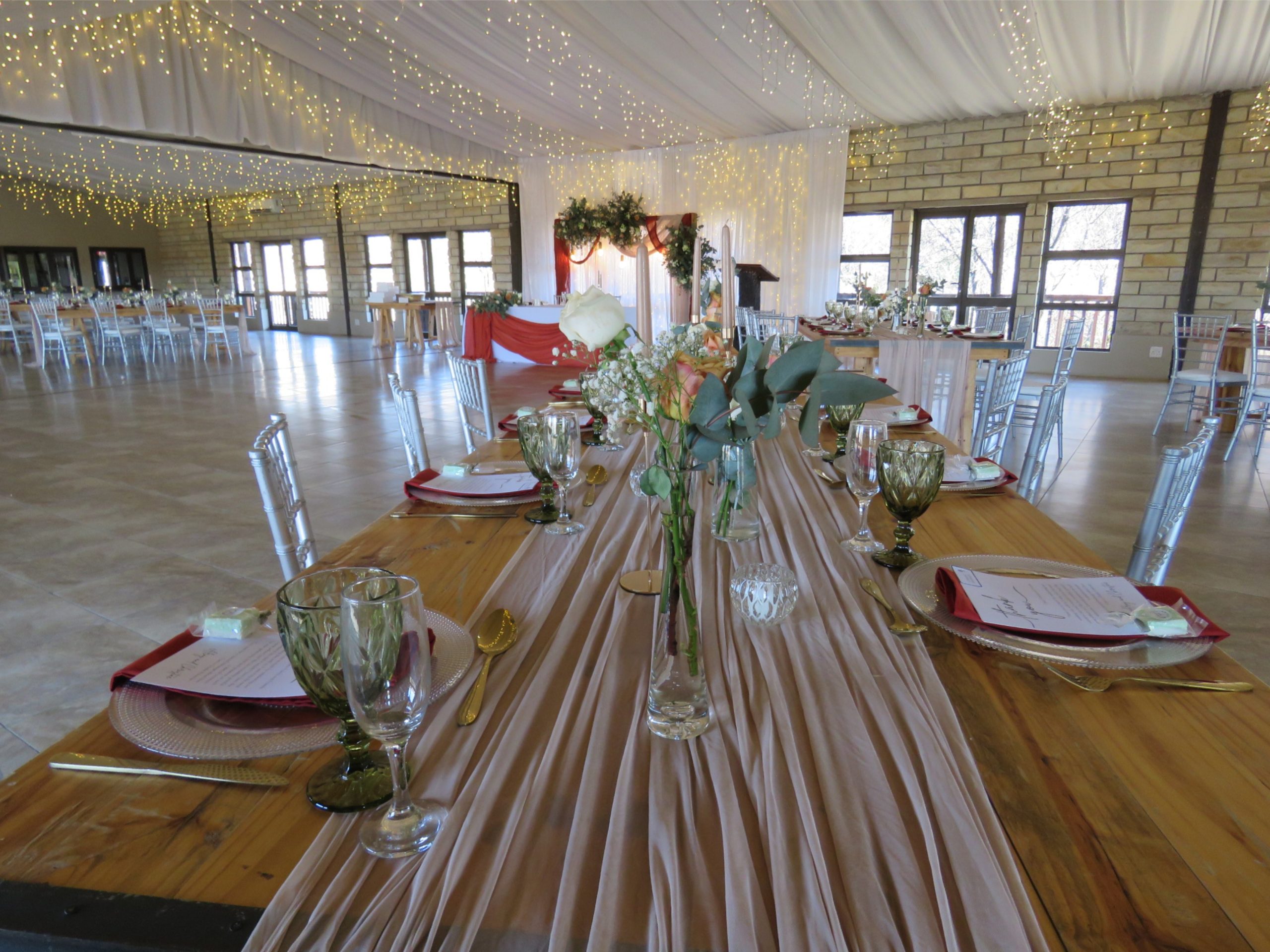 sandstone-sleeper-estate-wedding-venue